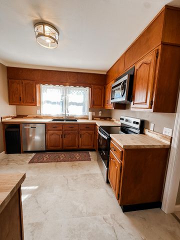 2404 Main Street, Pikeville, TN 37367