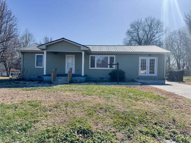 2404 Main Street, Pikeville, TN 37367