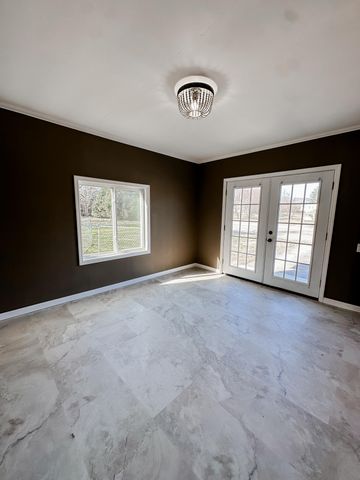 2404 Main Street, Pikeville, TN 37367