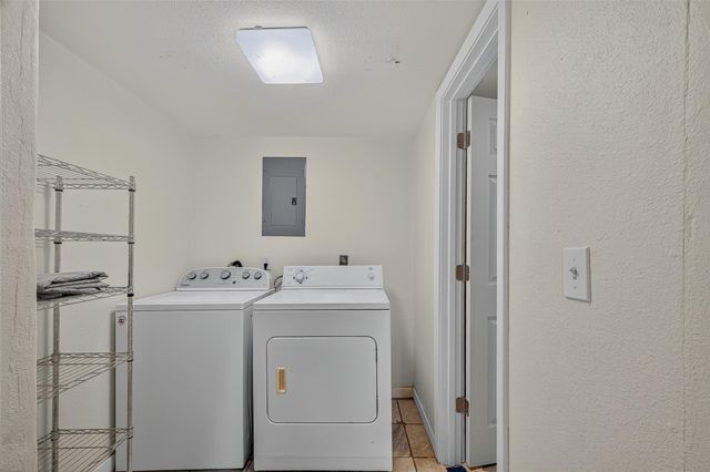 1116 6th St, San Leon, TX 77539