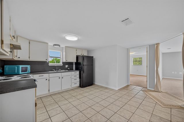 1116 6th St, San Leon, TX 77539