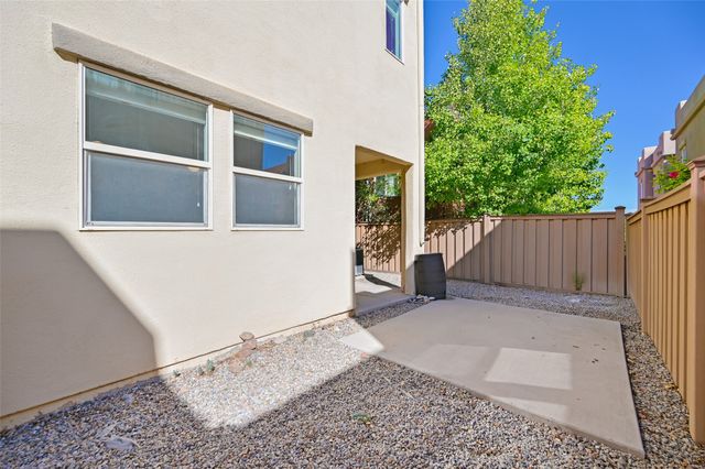 15 Scenic Mesa Road, Santa Fe, NM 87508