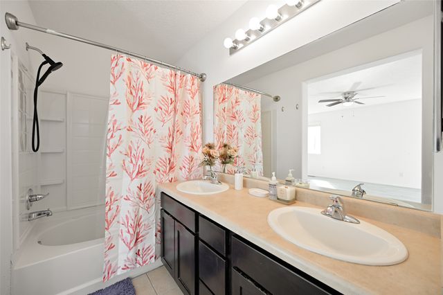 15 Scenic Mesa Road, Santa Fe, NM 87508
