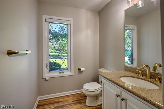 16 Manor Dr, Morris Twp., NJ 07960