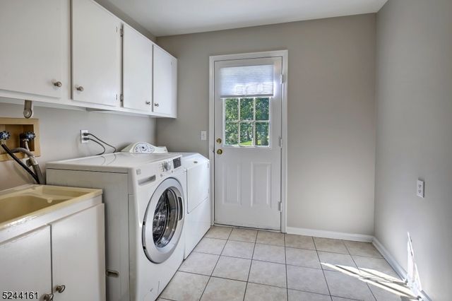 16 Manor Dr, Morris Twp., NJ 07960