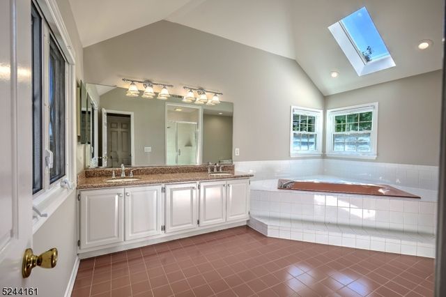 16 Manor Dr, Morris Twp., NJ 07960