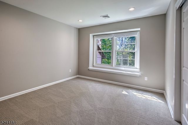 16 Manor Dr, Morris Twp., NJ 07960