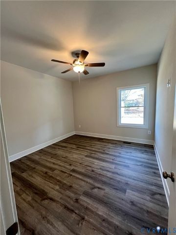 57 Otter Ln, Montross, VA 22520