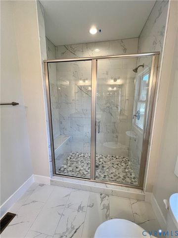 57 Otter Ln, Montross, VA 22520