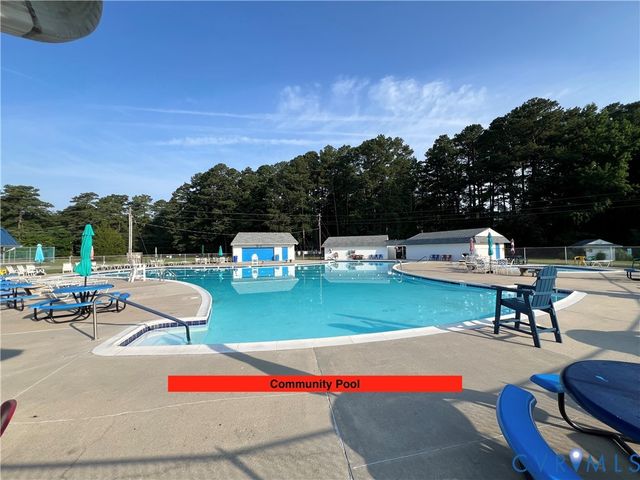 57 Otter Ln, Montross, VA 22520