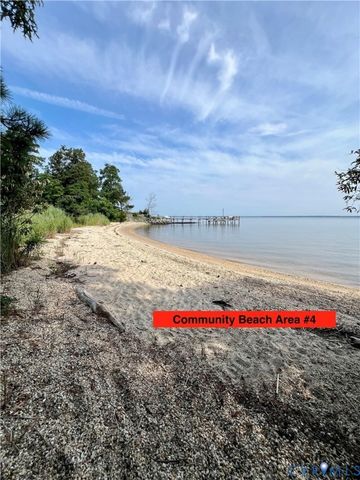 57 Otter Ln, Montross, VA 22520