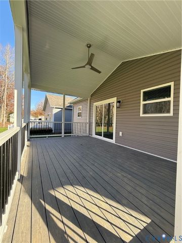 57 Otter Ln, Montross, VA 22520