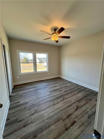 57 Otter Ln, Montross, VA 22520