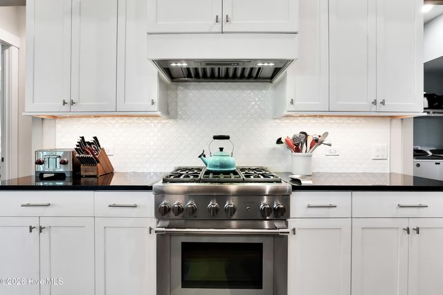 2758 Pinecrest Drive SE, Southport, NC 28461