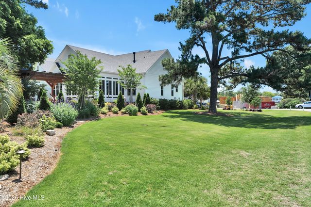 2758 Pinecrest Drive SE, Southport, NC 28461