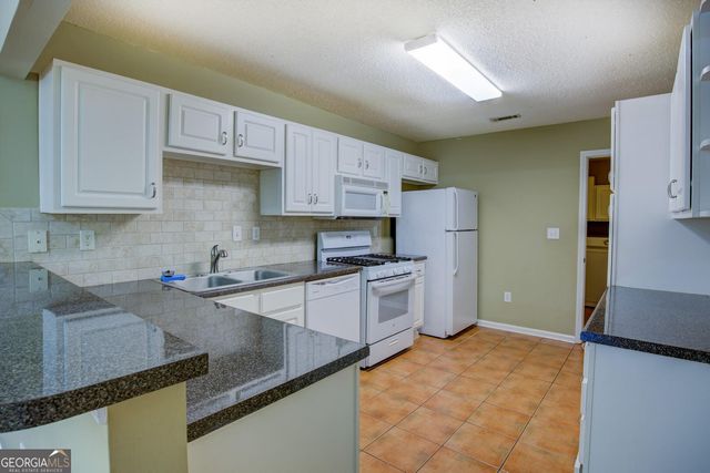 2191 Rockbridge Road 102, Stone Mountain, GA 30087