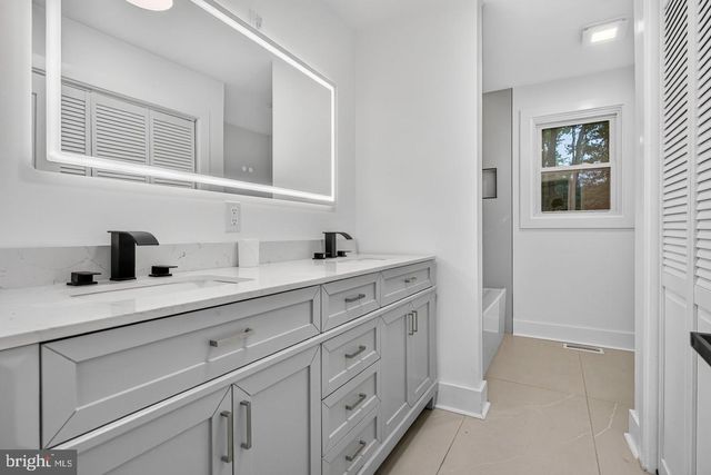 1923 CHAPEL AVE W, Cherry Hill, NJ 08002