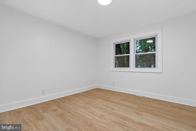 1923 CHAPEL AVE W, Cherry Hill, NJ 08002