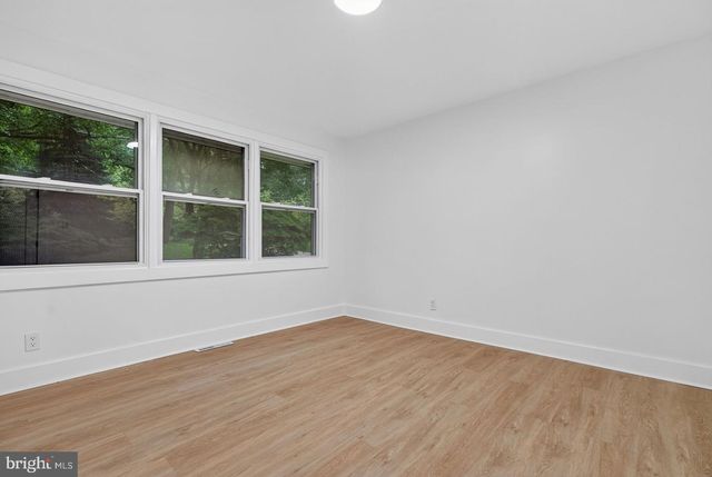 1923 CHAPEL AVE W, Cherry Hill, NJ 08002