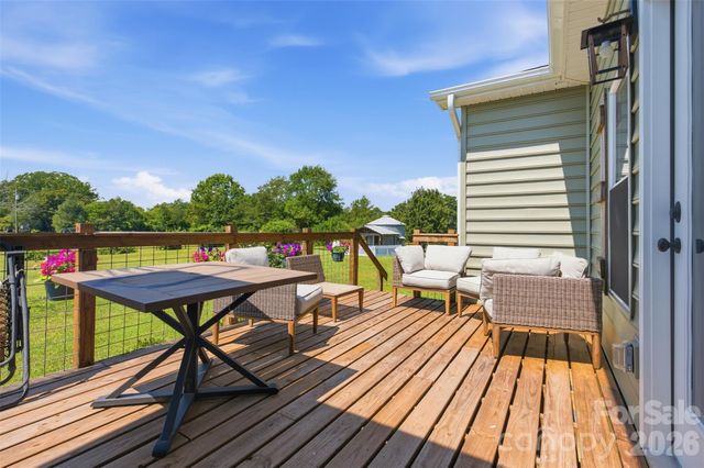5712 Hoover Elmore Road, Vale, NC 28168