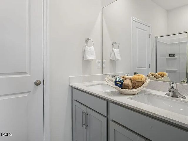 809 Lucky Clover Way 809, Fuquay Varina, NC 27526