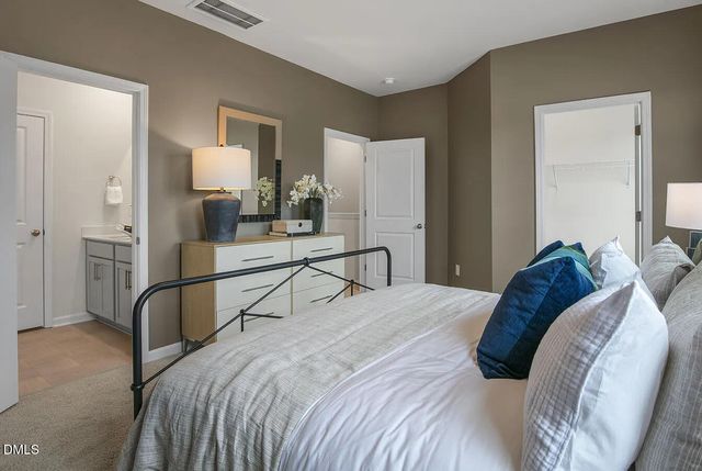 809 Lucky Clover Way 809, Fuquay Varina, NC 27526