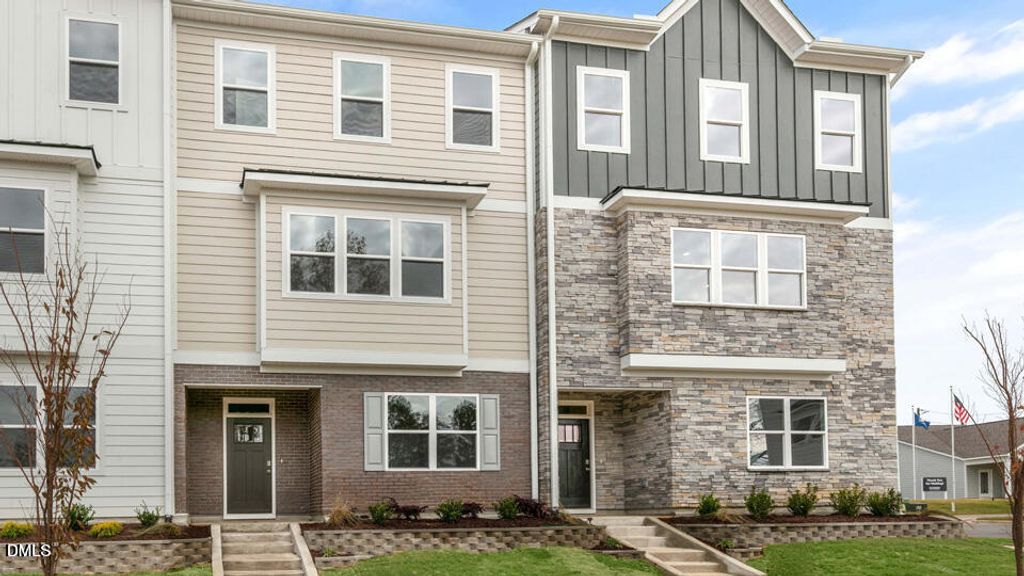 809 Lucky Clover Way 809, Fuquay Varina, NC 27526