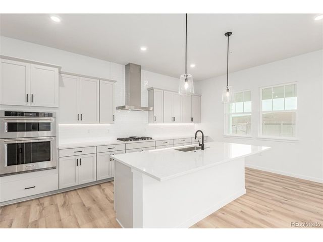 1826 Hickory Ave, Erie, CO 80516