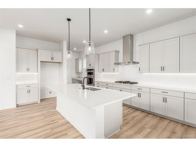 1826 Hickory Ave, Erie, CO 80516