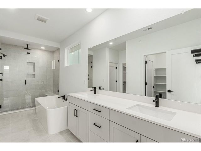 1826 Hickory Ave, Erie, CO 80516