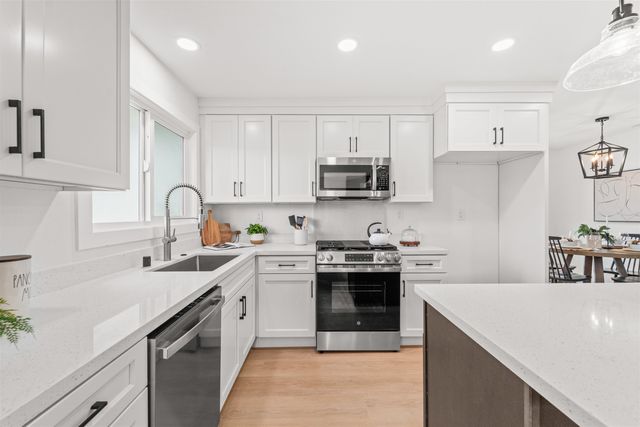 215 San Bernardino Ct, Bay Point, CA 94565