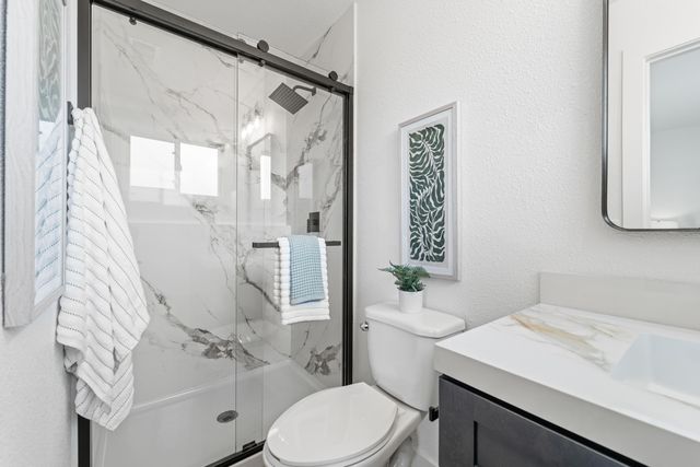 215 San Bernardino Ct, Bay Point, CA 94565