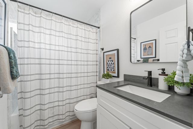 215 San Bernardino Ct, Bay Point, CA 94565