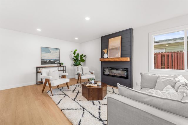 215 San Bernardino Ct, Bay Point, CA 94565