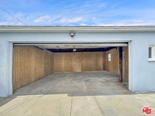 1241 W 109th Place, Los Angeles, CA 90044