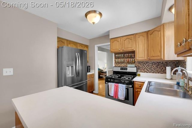 693 Langley Boulevard, Clawson, MI 48017