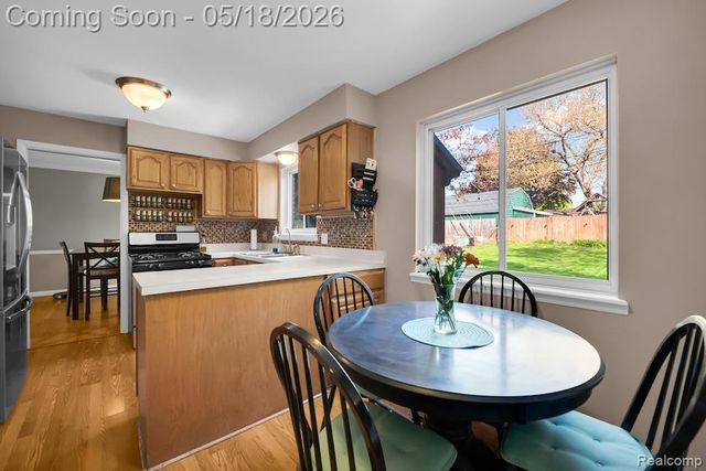 693 Langley Boulevard, Clawson, MI 48017
