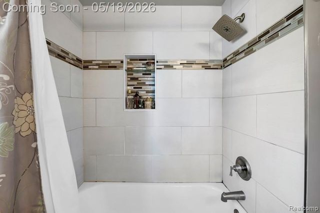 693 Langley Boulevard, Clawson, MI 48017