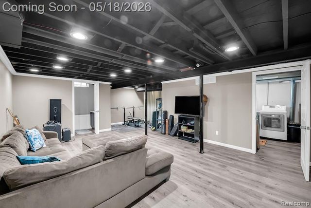 693 Langley Boulevard, Clawson, MI 48017