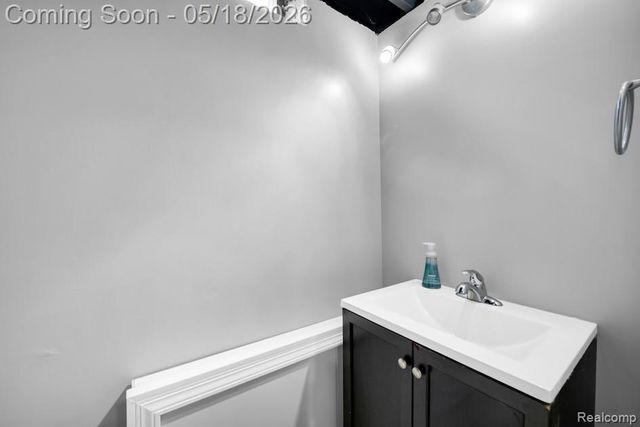 693 Langley Boulevard, Clawson, MI 48017