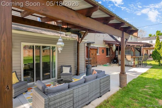 693 Langley Boulevard, Clawson, MI 48017