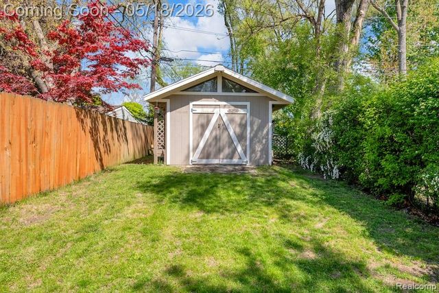 693 Langley Boulevard, Clawson, MI 48017