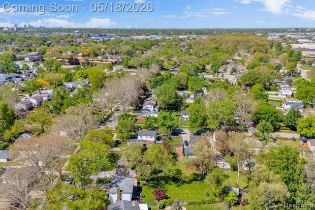 693 Langley Boulevard, Clawson, MI 48017