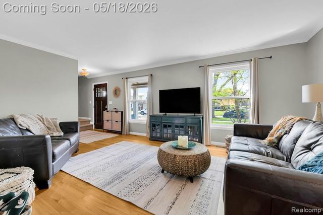 693 Langley Boulevard, Clawson, MI 48017