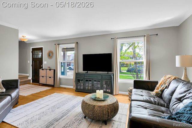 693 Langley Boulevard, Clawson, MI 48017