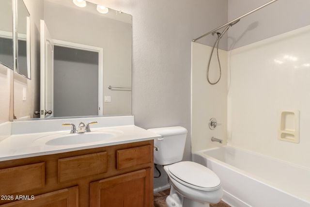 738 E SADDLE Way, San Tan Valley, AZ 85143