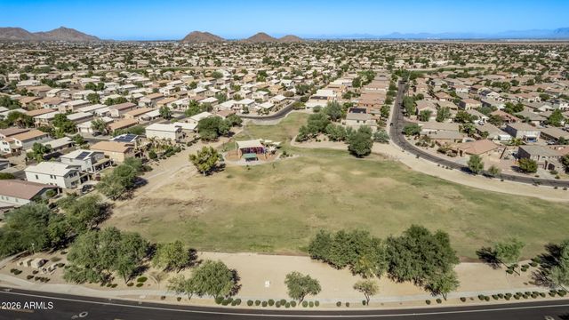 738 E SADDLE Way, San Tan Valley, AZ 85143