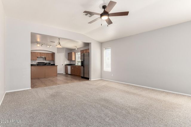 738 E SADDLE Way, San Tan Valley, AZ 85143