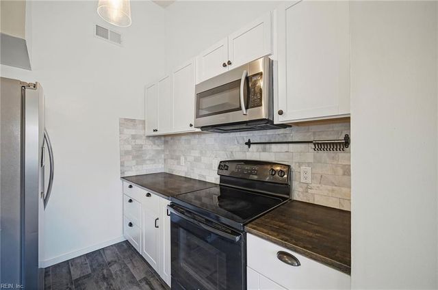 3506 Markham CT, Virginia Beach, VA 23453
