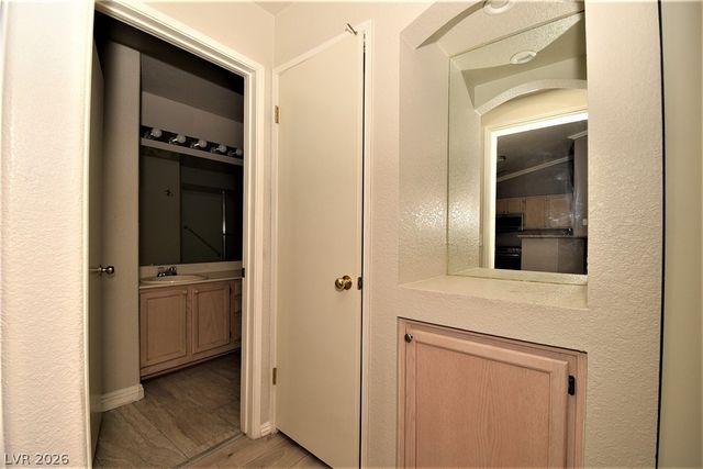 5415 West Harmon Avenue 2164, Las Vegas, NV 89103